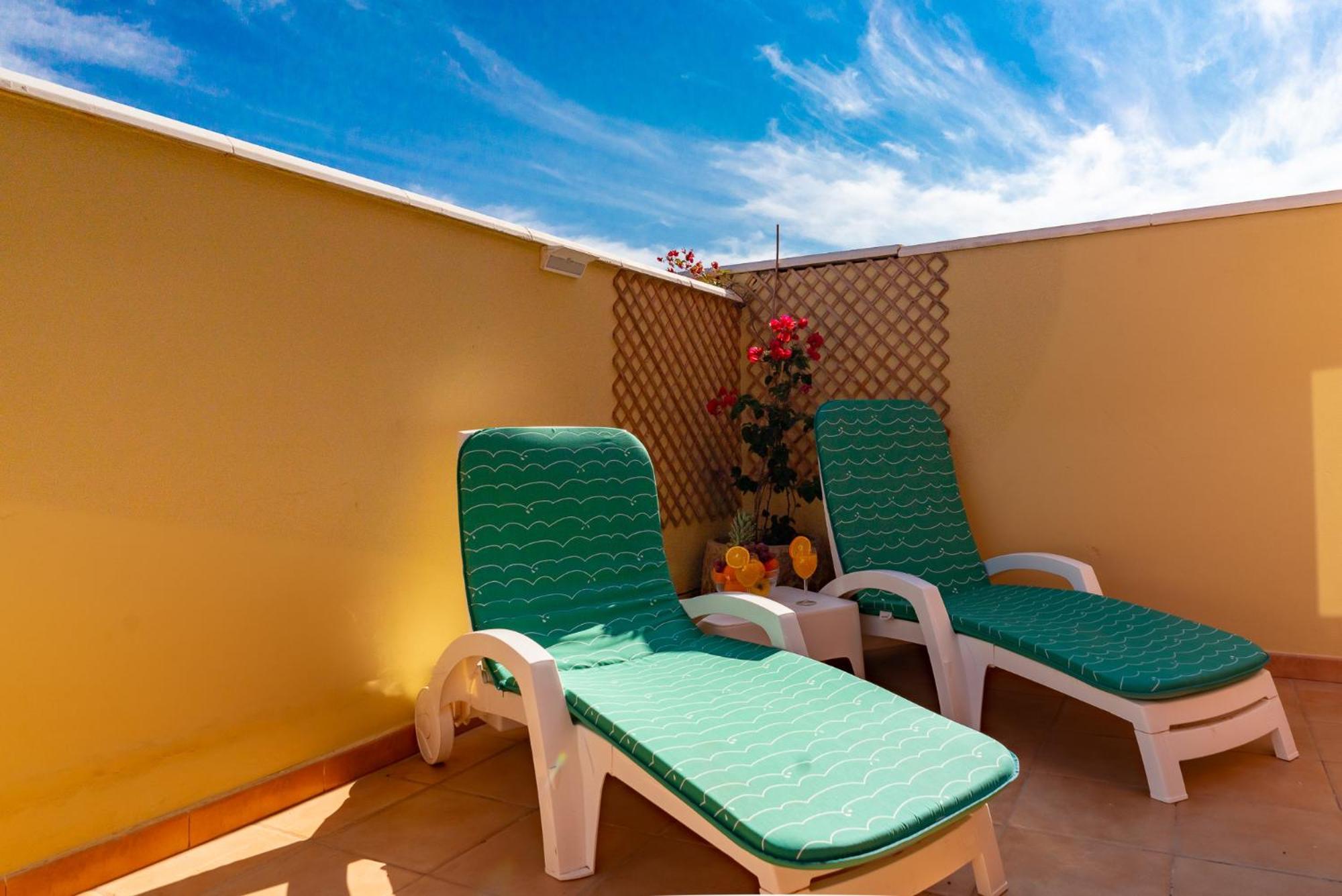 Lucky Thirteen - Apartment With Ocean View Caleta De Fuste Eksteriør billede