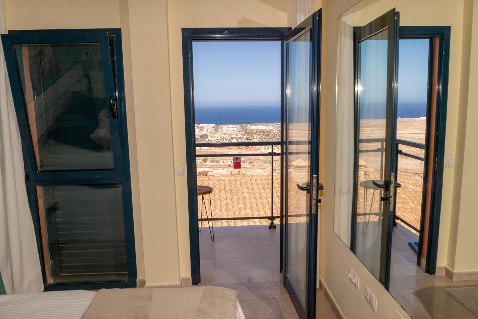 Lucky Thirteen - Apartment With Ocean View Caleta De Fuste Eksteriør billede